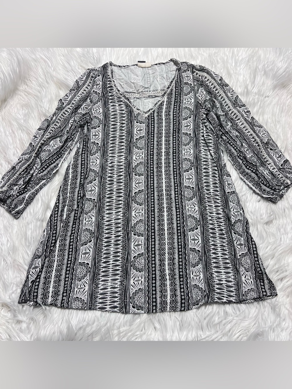 Roxy Black & White Tribal Print Long Sleeve Tunic